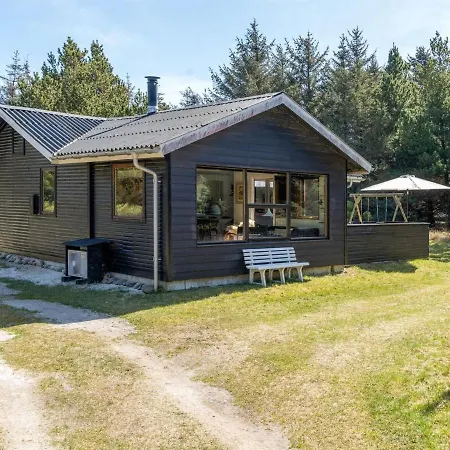 Holiday home Antoinetta - 900m From The Sea In Nw Jutland By Interhome *